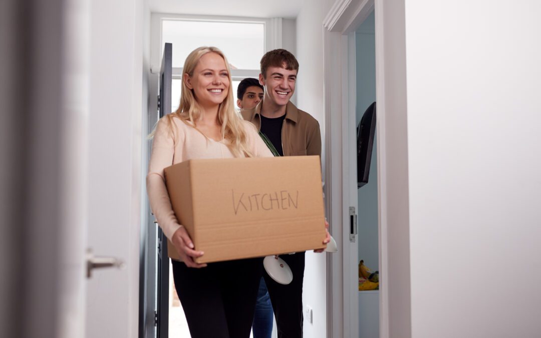 Moving for College Students: 4 Moving Hacks For Fall 2022